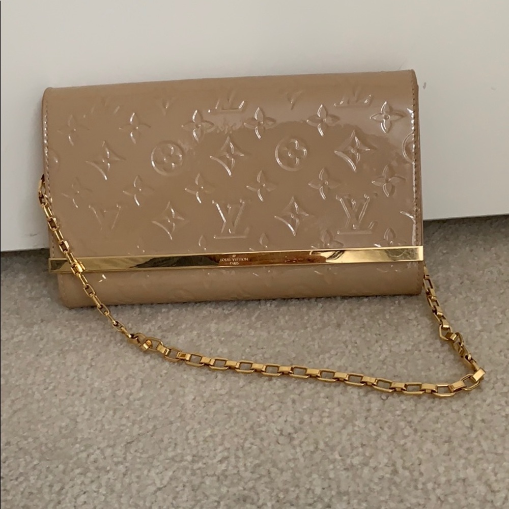 Authentic Beautiful LV Ana Nude Clutch